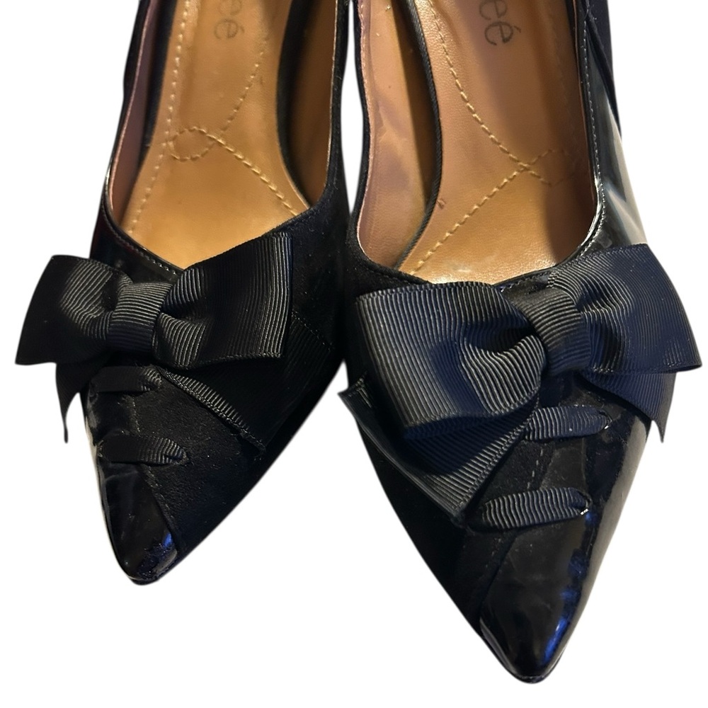 J. Renee Black Patent Leather & Suede Pumps with Lace Bow Details Size 7 - Picture 5 of 8